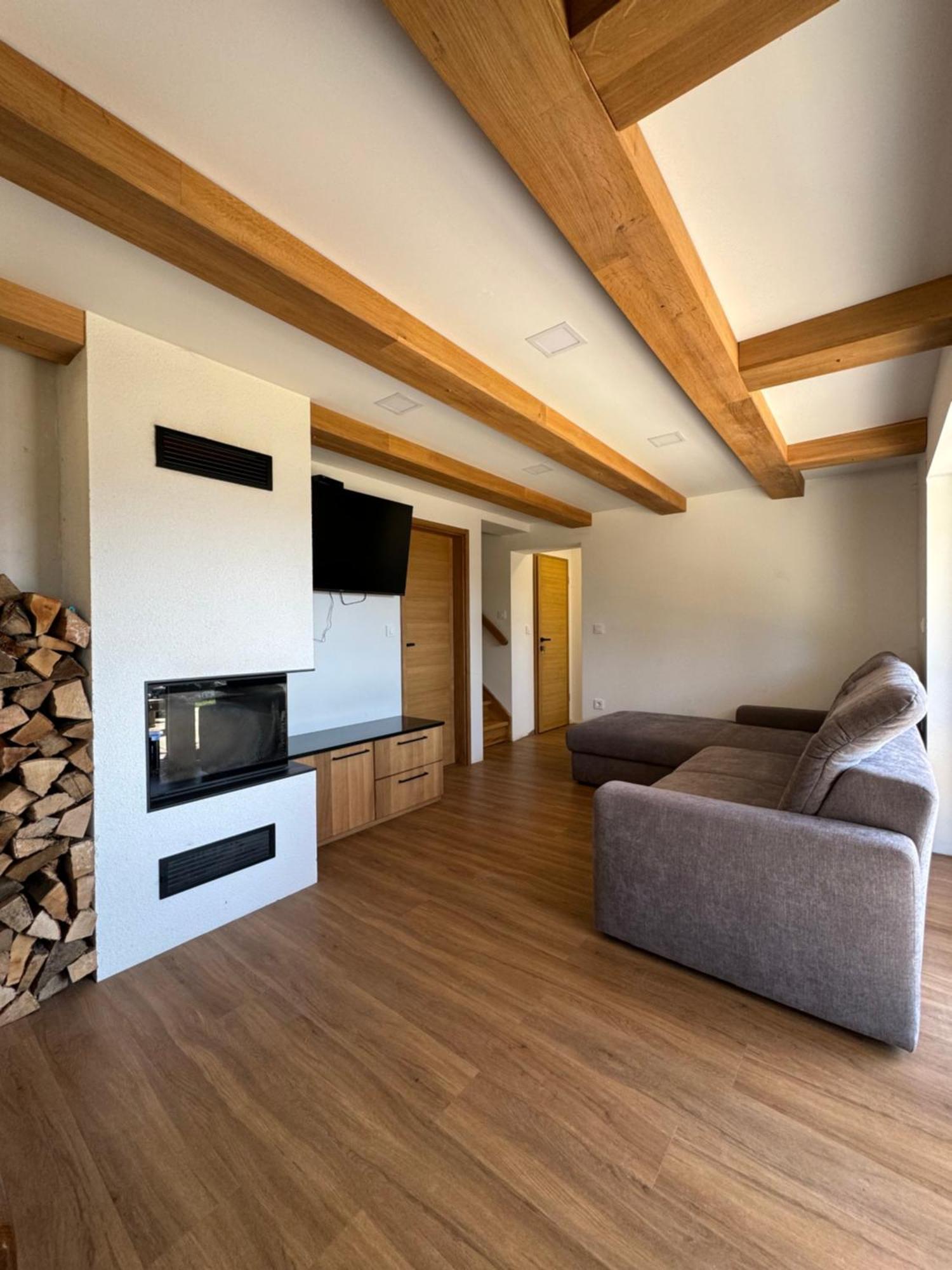 Span Cottage Йесенице Екстериор снимка