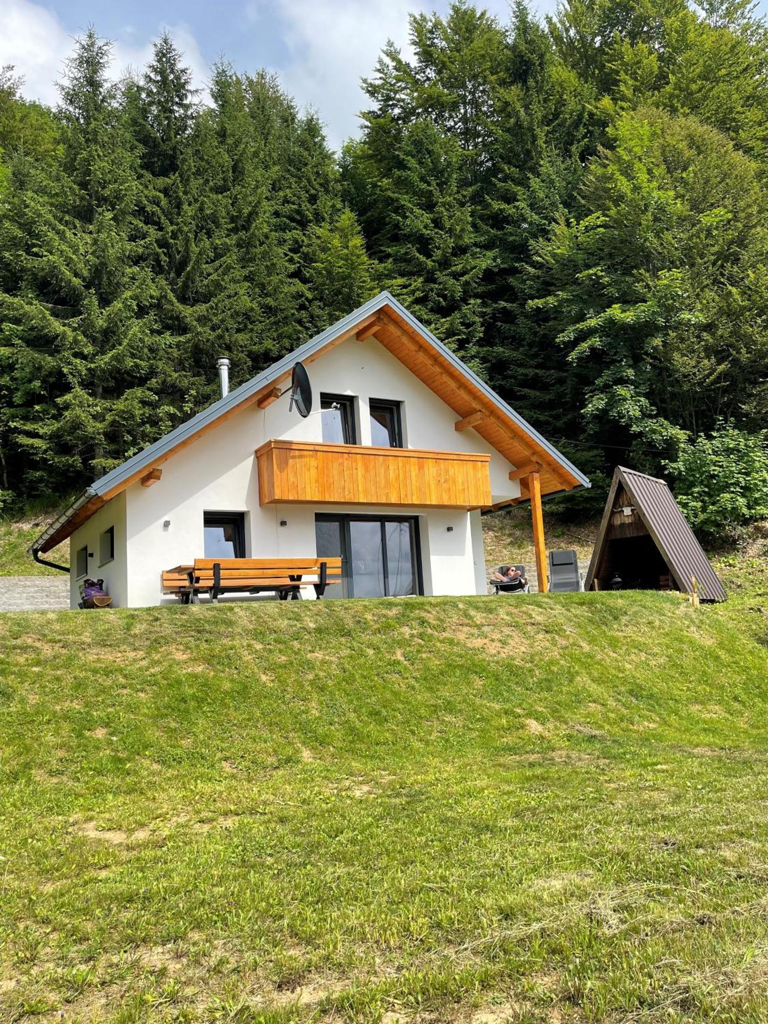 Span Cottage Йесенице Екстериор снимка